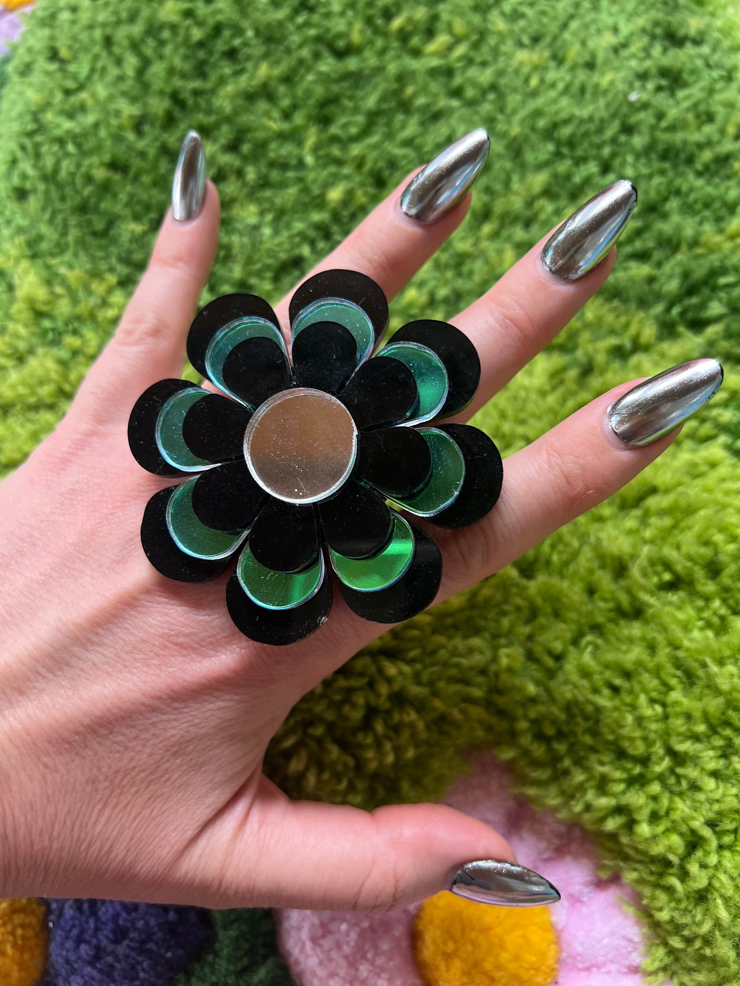 Triple Flower Power Ring 🌸🖤