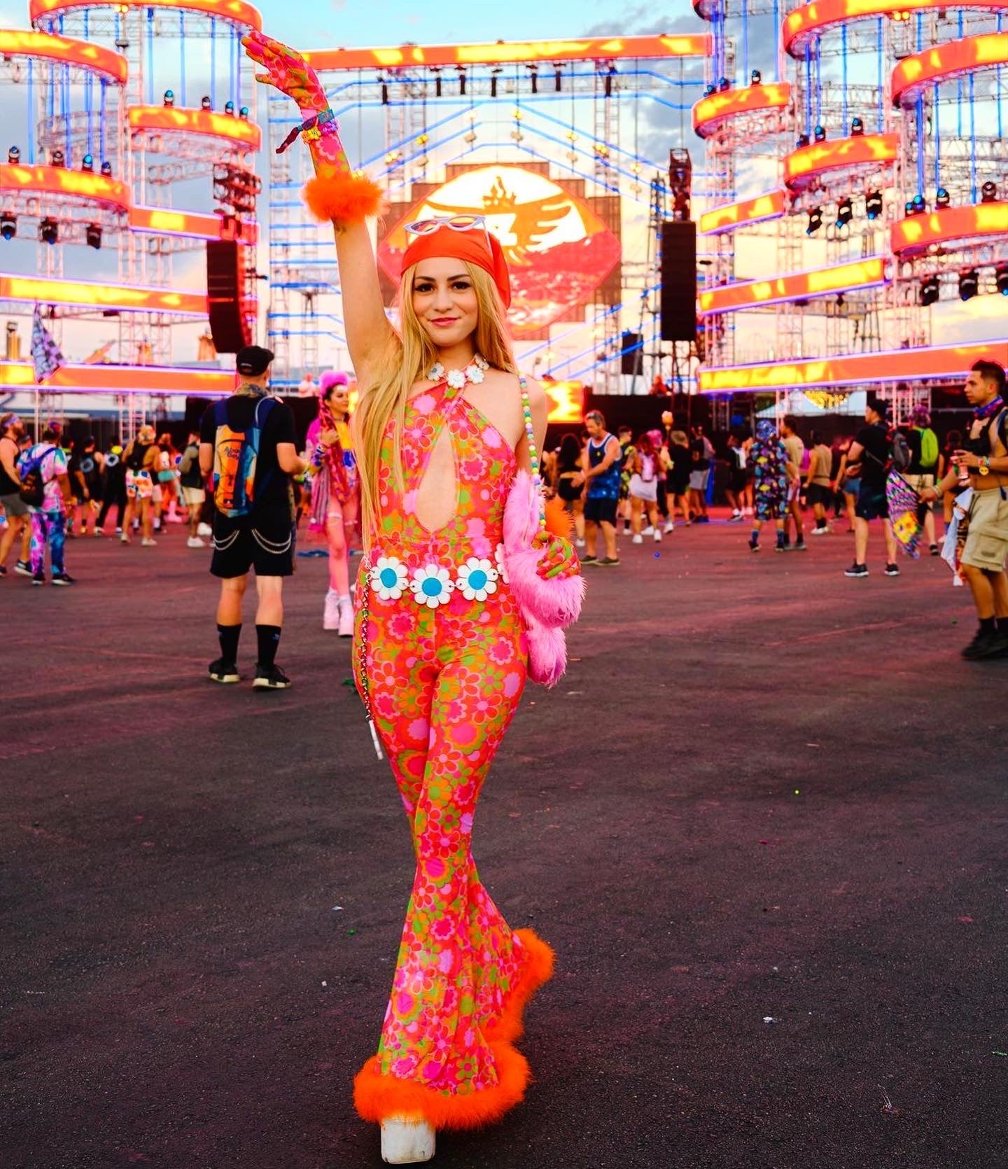 Holographic White Flower Power belt & choker Set