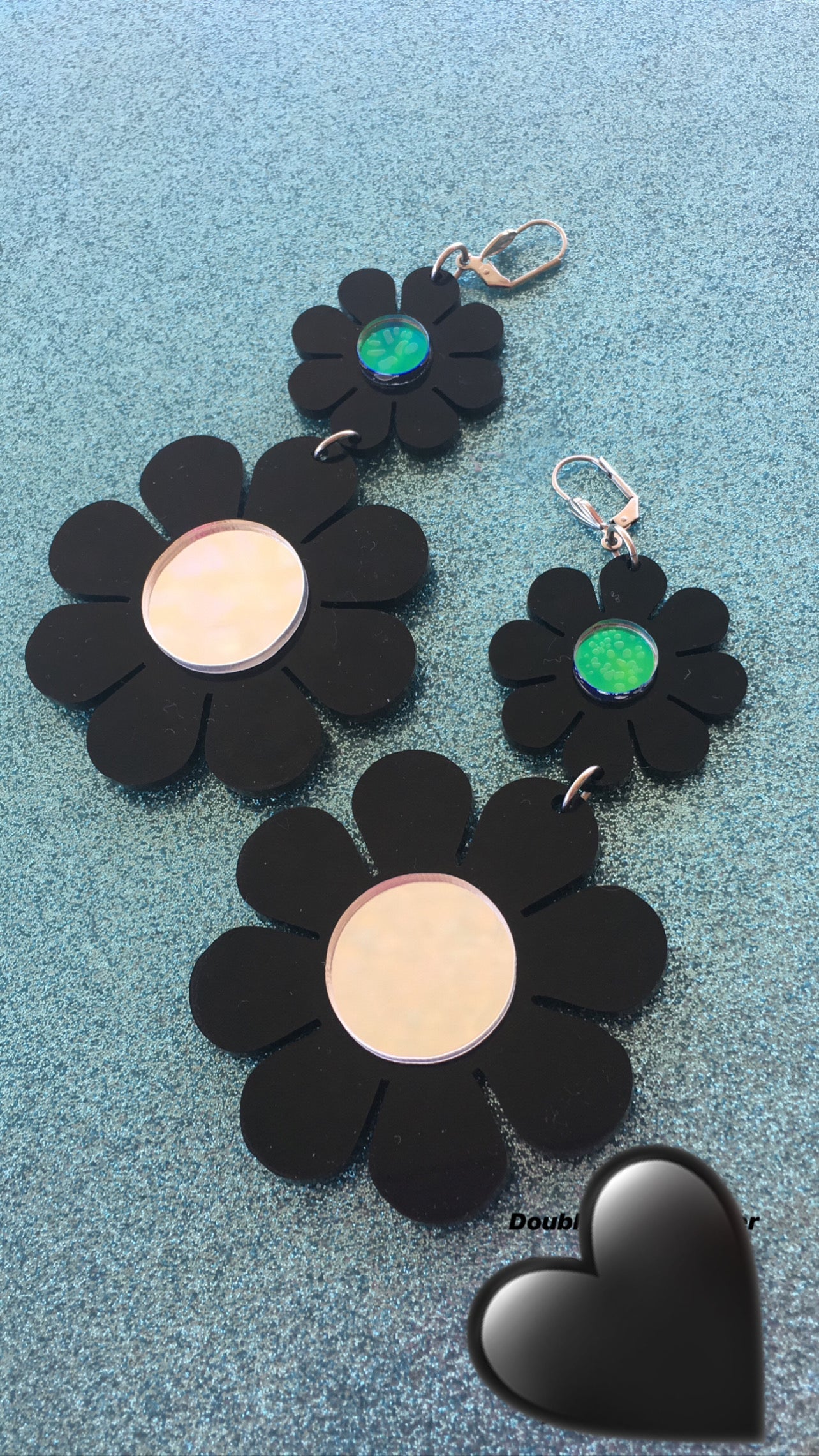 Flower power dangle Earrings