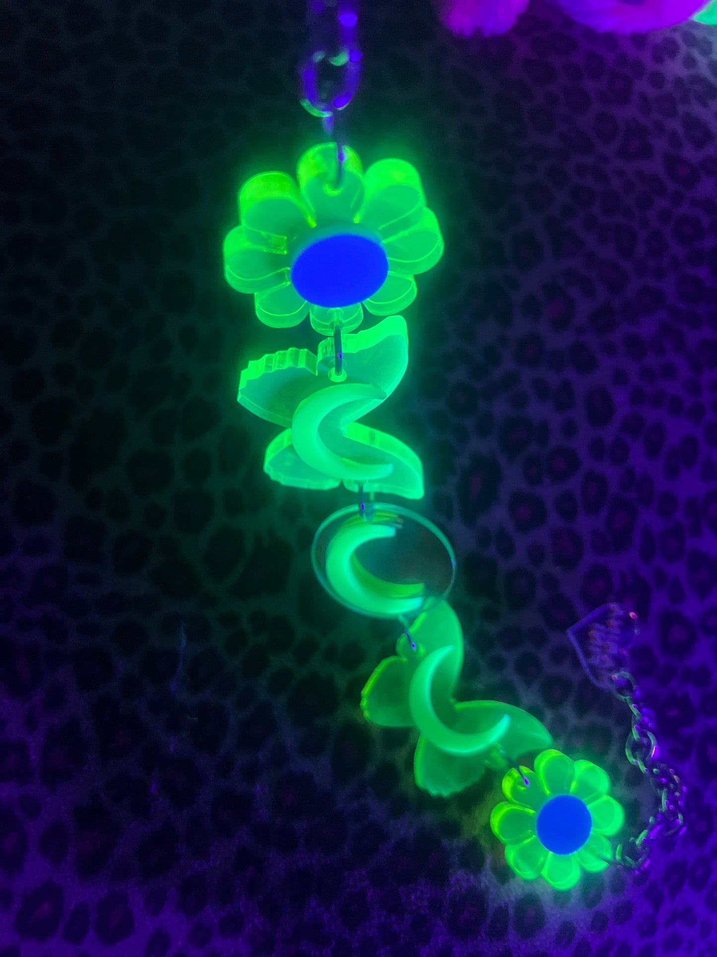 Neon Fairy 🧚🏻 dreams Butterfly Flower Choker