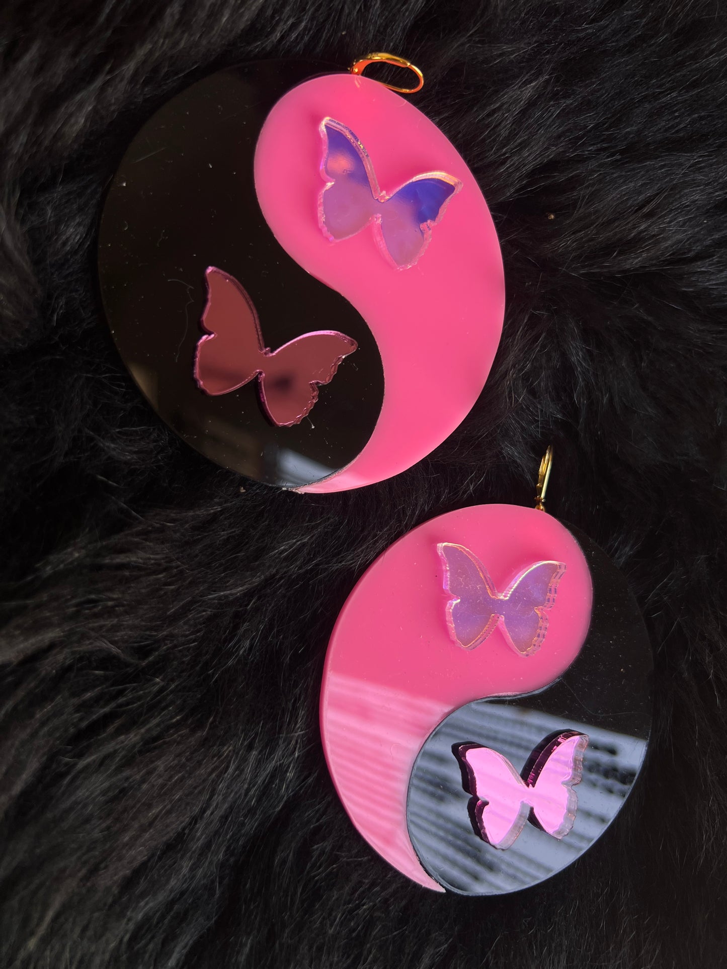 Barbie Butterfly Yin Yang Earrings ☯️🦋🩷