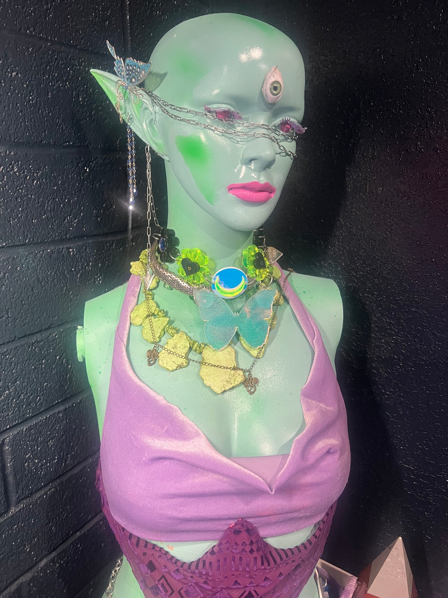 Neon Butterfly dreams collar 🦋💚 choker (one of a kind) uv reactive