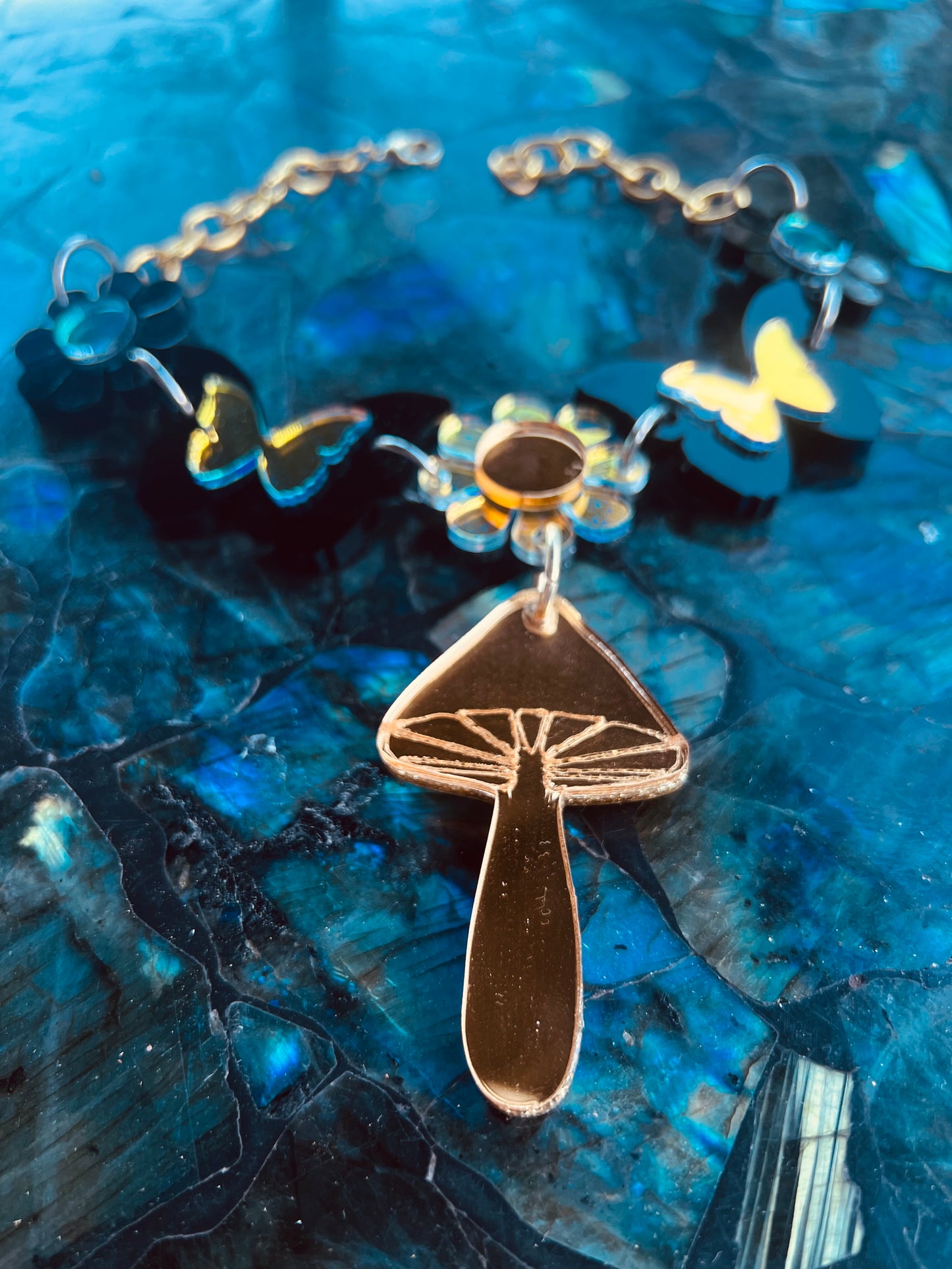 Golden Mushroom Drip choker 🍄‍🟫 (one of a kind)