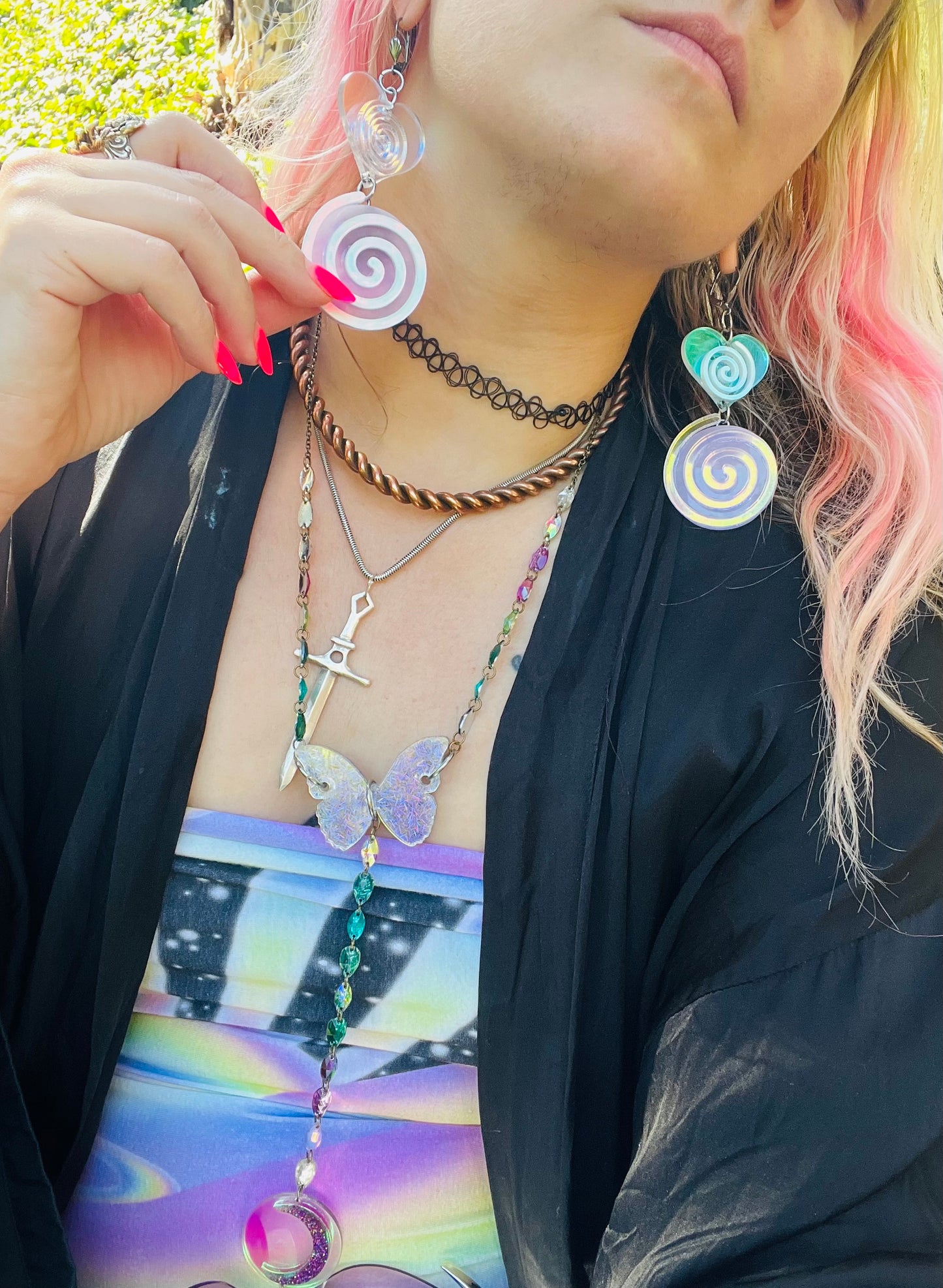 Vortex love portal drip Earrings 🩷🌀