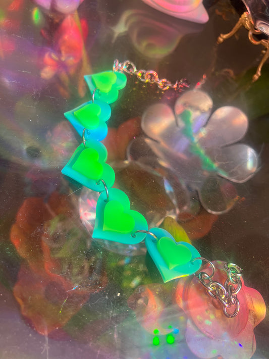 Technicolor Heart Love Choker 💚💙