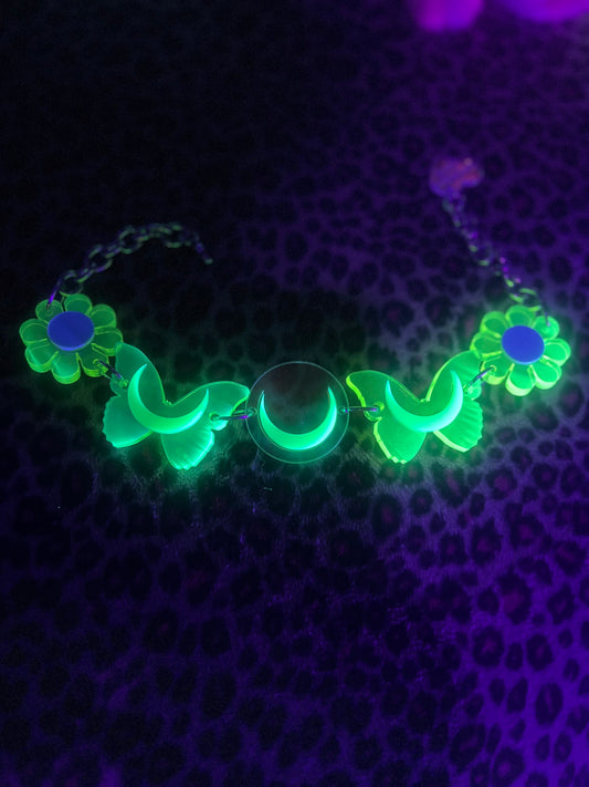 Neon Fairy 🧚🏻 dreams Butterfly Flower Choker