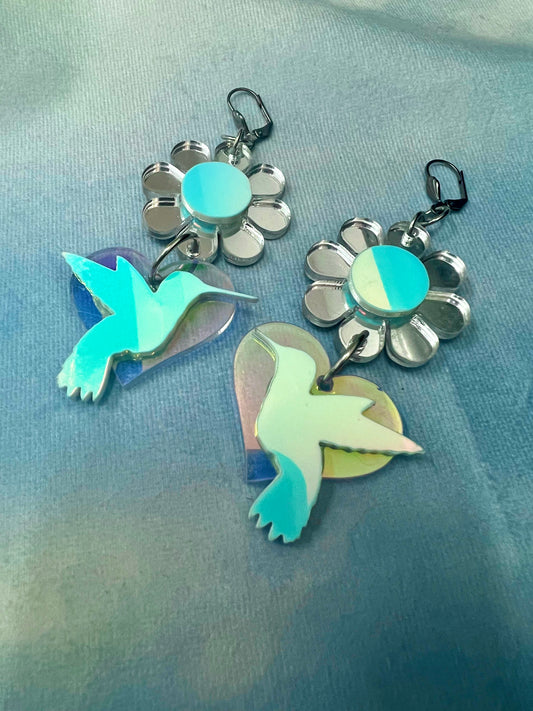 Flower loving  Hummingbird Earrings (one of a kind) 💜