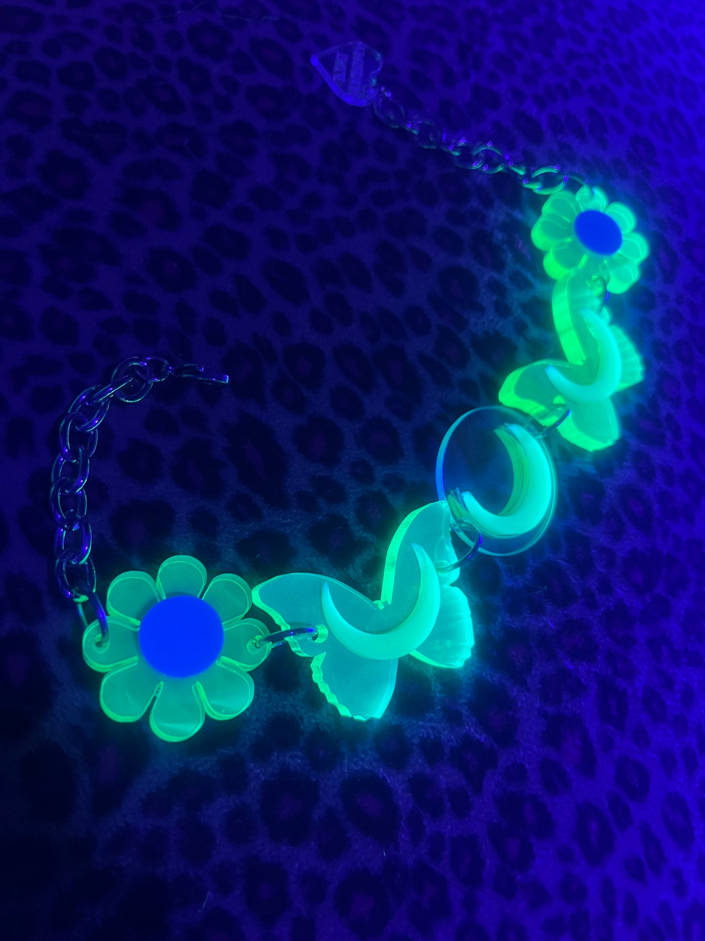 Neon Fairy 🧚🏻 dreams Butterfly Flower Choker