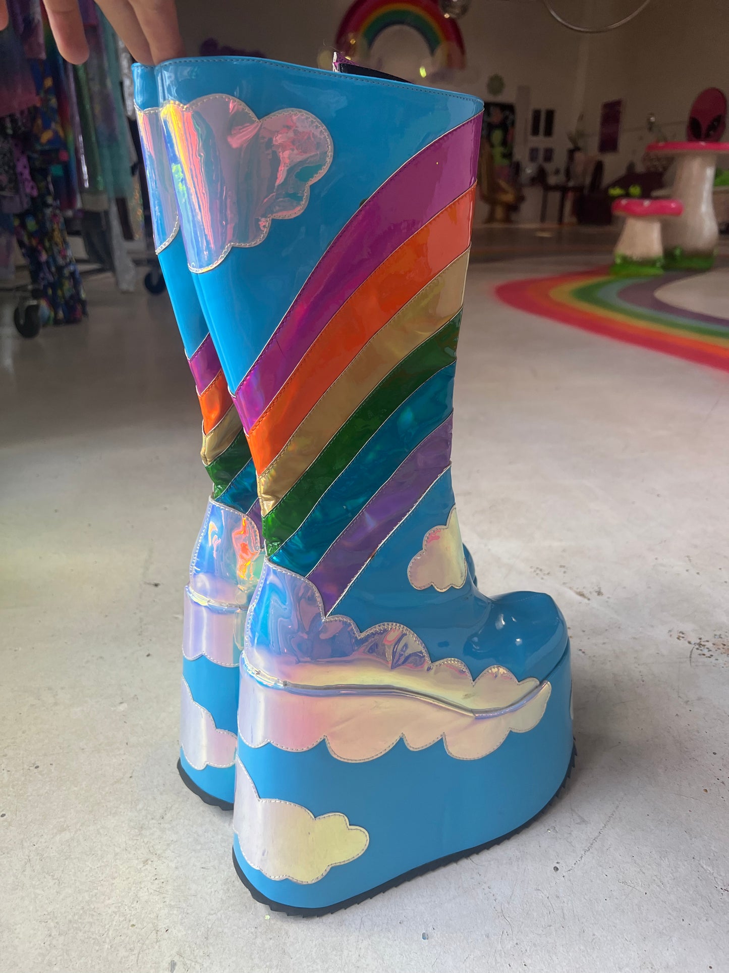 Rainbow cloud platform boots size 9