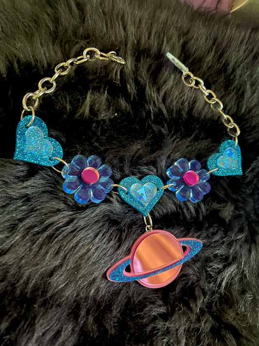 Saturn love 🪐 Choker